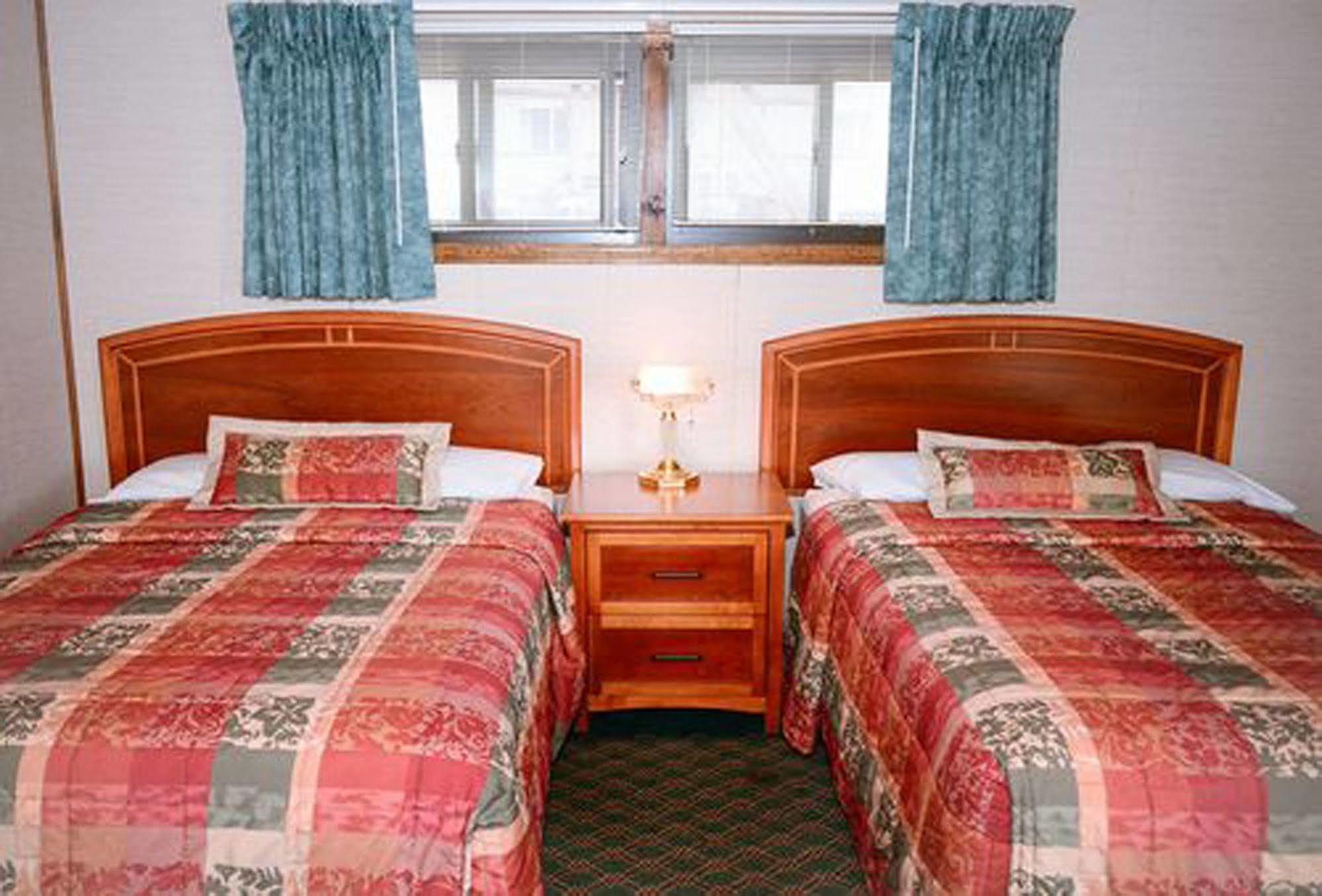 Lake Crest Inn Озеро Джордж Экстерьер фото